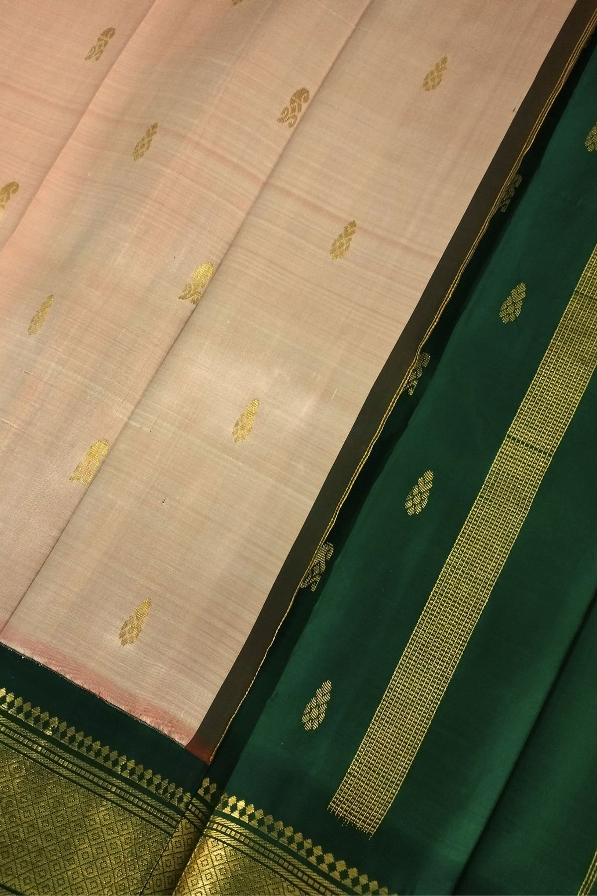 Handloom Silk Saree peach color