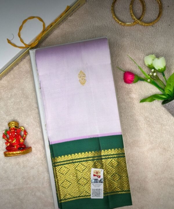 Lavender and Forest Green Thirubuvanam Silk Saree