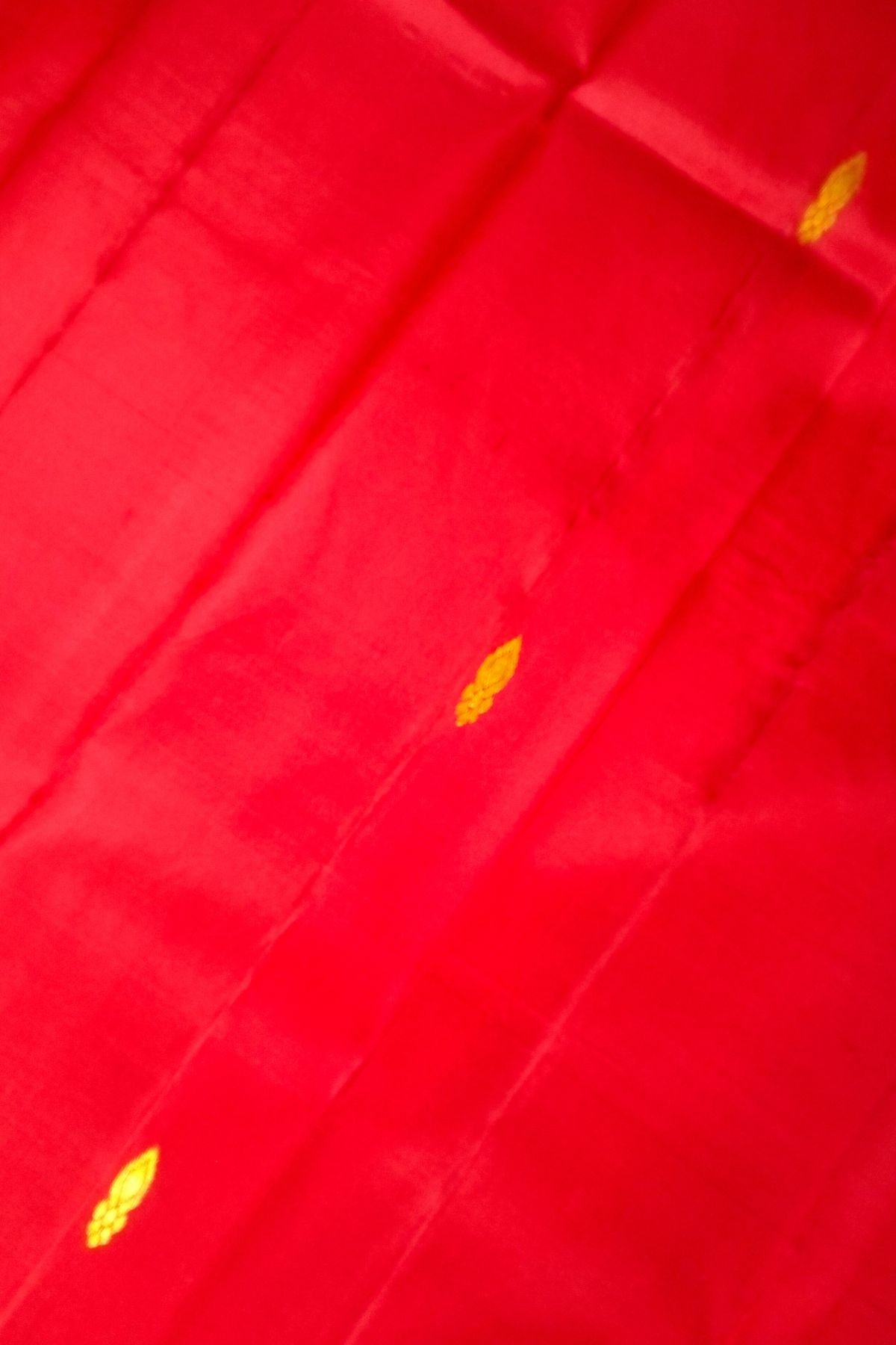 Red Color Thirubuvanm Silk Saree